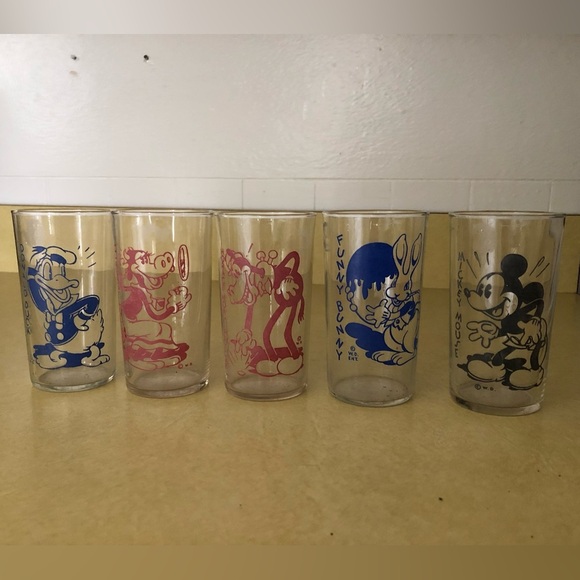 Walt Disney Set Of 5 Glasses - Picture 1 of 6